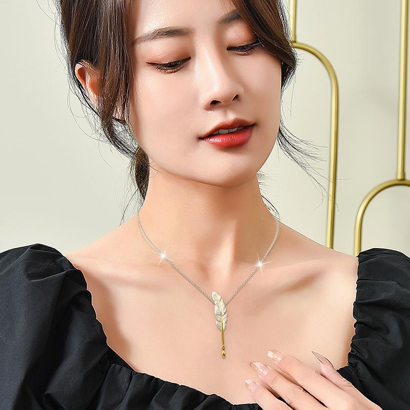 And Fresh Sweet Titanium Steel Side Chain Necklace With Beautiful Leaf And Water Design Drop