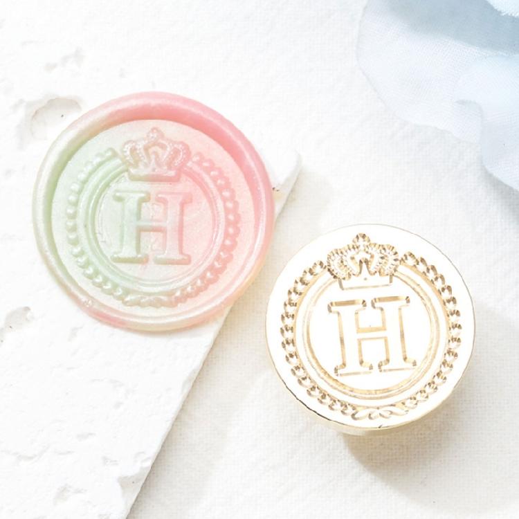Brass Head Seal Stamp Crown Letters Sealing Wax Stamp for Letter Invitations Decoration English Letters Wax Seal Stamp