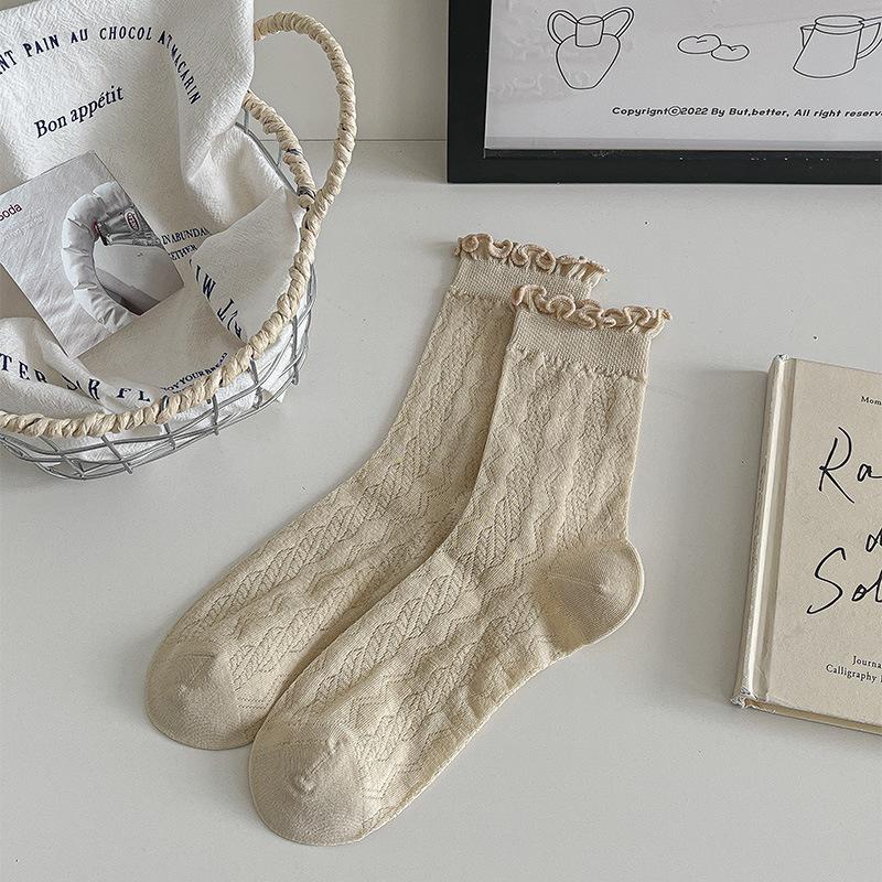 Summer Thin Ballet Style Hollow Mesh Fungus Lace Socks Boneless Black And White Medium Tube Stacking Socks