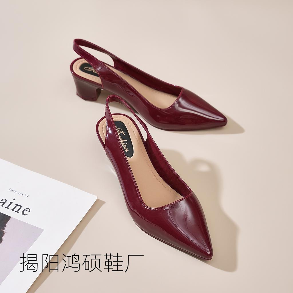 Pointed Thick Slope Bottom Bag Head Sandals Spring and Summer New Niche Design Sense Commuter Flat Sole Shoes