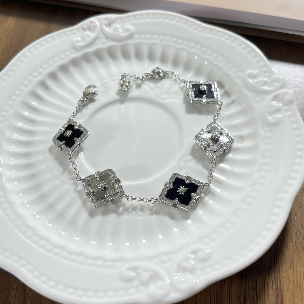 Buqi Latti Italian Brushed Craft Four-Leaf Clover Bracelet Female Natural Fritillary Room Laser Five-Flower Bracelet Jewelry