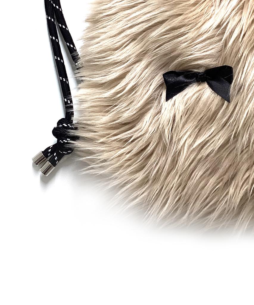 Other-Worldly Ribbon Gym Sack [Beige Fur]