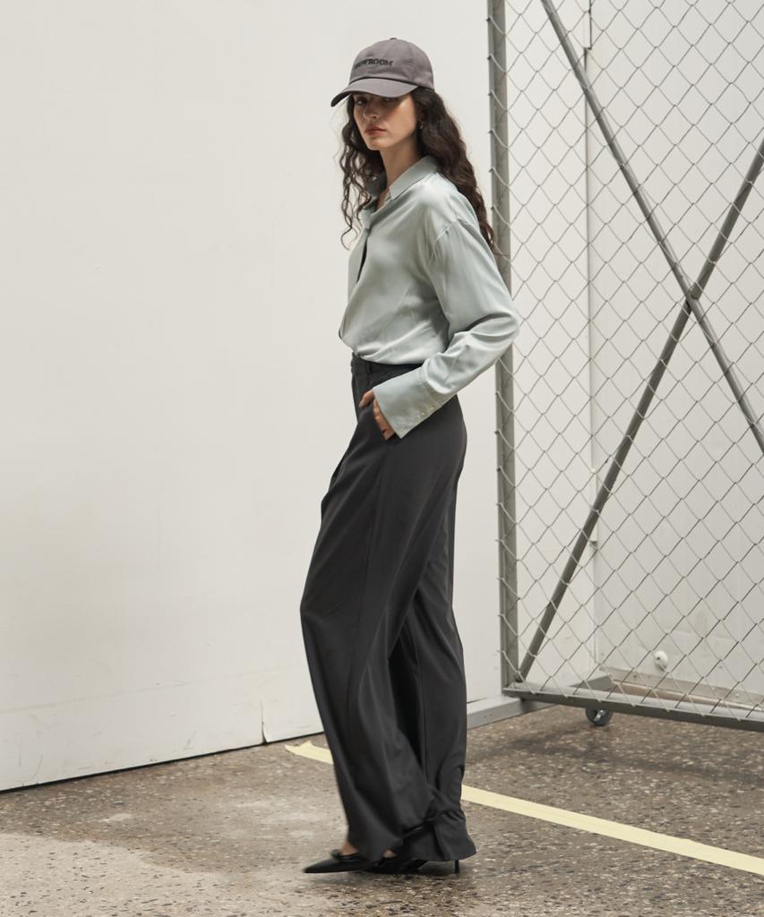 320SHOWROOM Essential Wide Slacks Charcoal