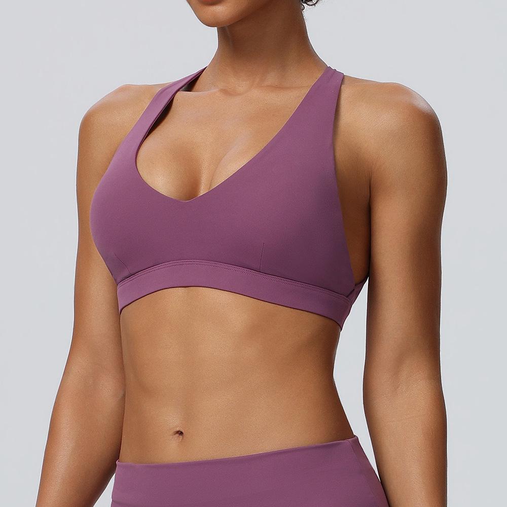 Women's Breathable Quick-Dry Halter Sports Bra with Chest Pads for Yoga and Fitness