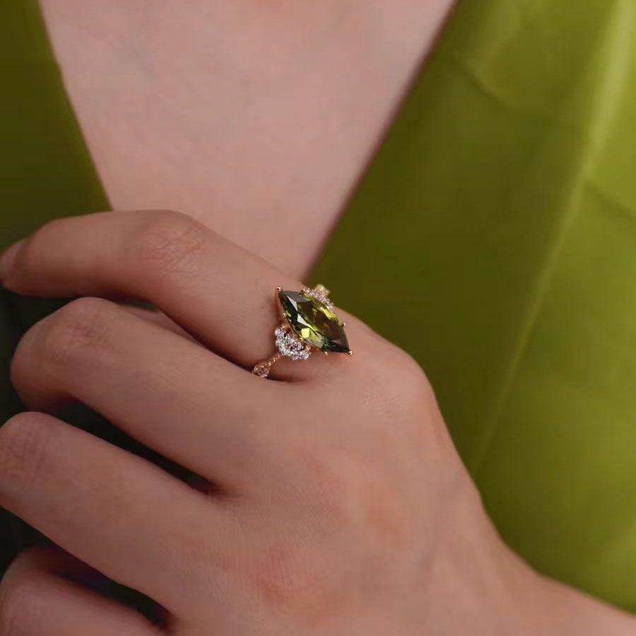 Loire Temple: Elegant Olive Green Retro Ring for Women Adjustable Opening