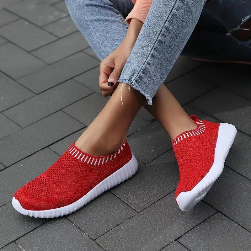 Women's Mesh Shoes A Shallow Opening Breathable Fly Weave Soft Sole Lightweight Surface Single Shoe Light Luxury Design Shoes