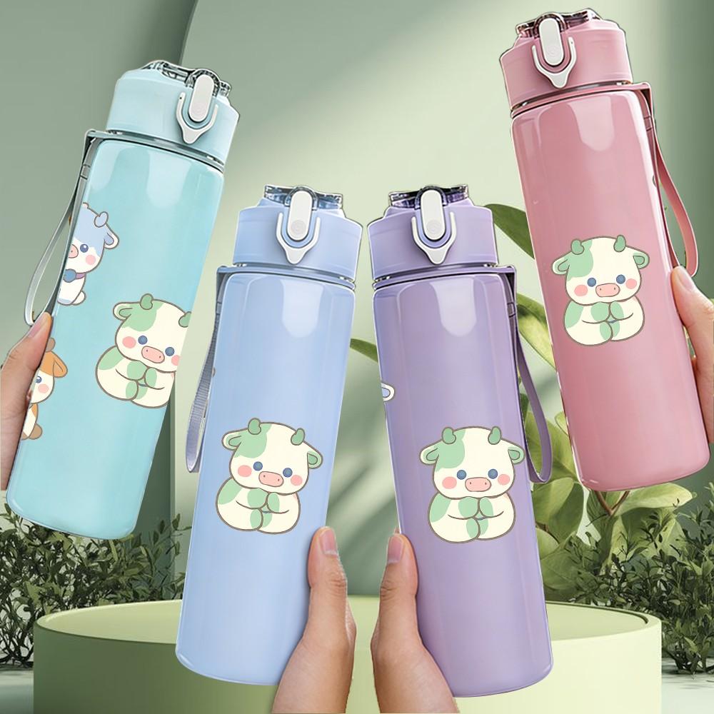 1PC Cute Sheep Repeat Pattern 750ml Color Plastic Sports Water Bottle Leakproof Flip Straw Lid Suitable for Sports Office Home Use
