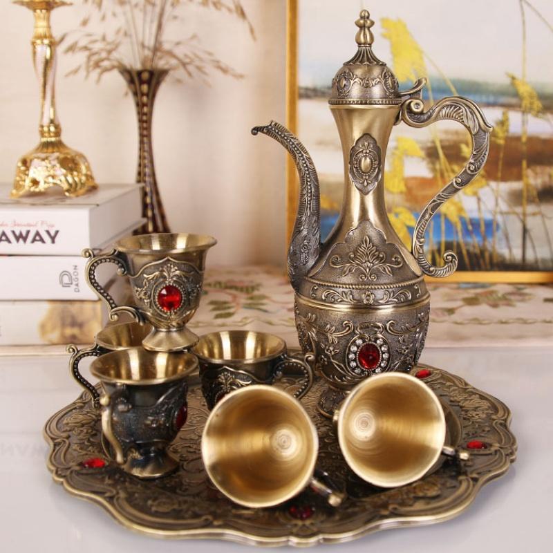 European Wine Set, Alloy Home Wine Pot Wine Glass Set, Red Vintage Wine Glass, Old Wine Pot Home Living Room Decoration,1Set