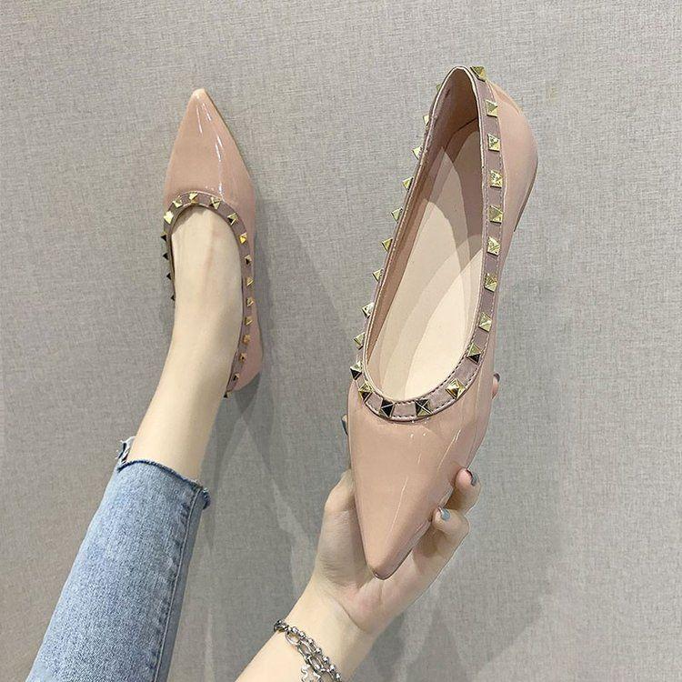 Single Shoes Women's New Shallow Rivets Doudou Shoes Women's Pointed Flat Shoes Ballet Ladyshoes Boat Shoes