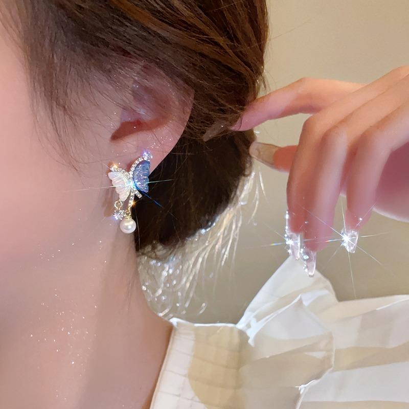 Fashion Asymmetric Butterfly Earrings for Women Cute Sweet Rhinestone Pearl Pendant Earrings Lady Party Jewelry Gift