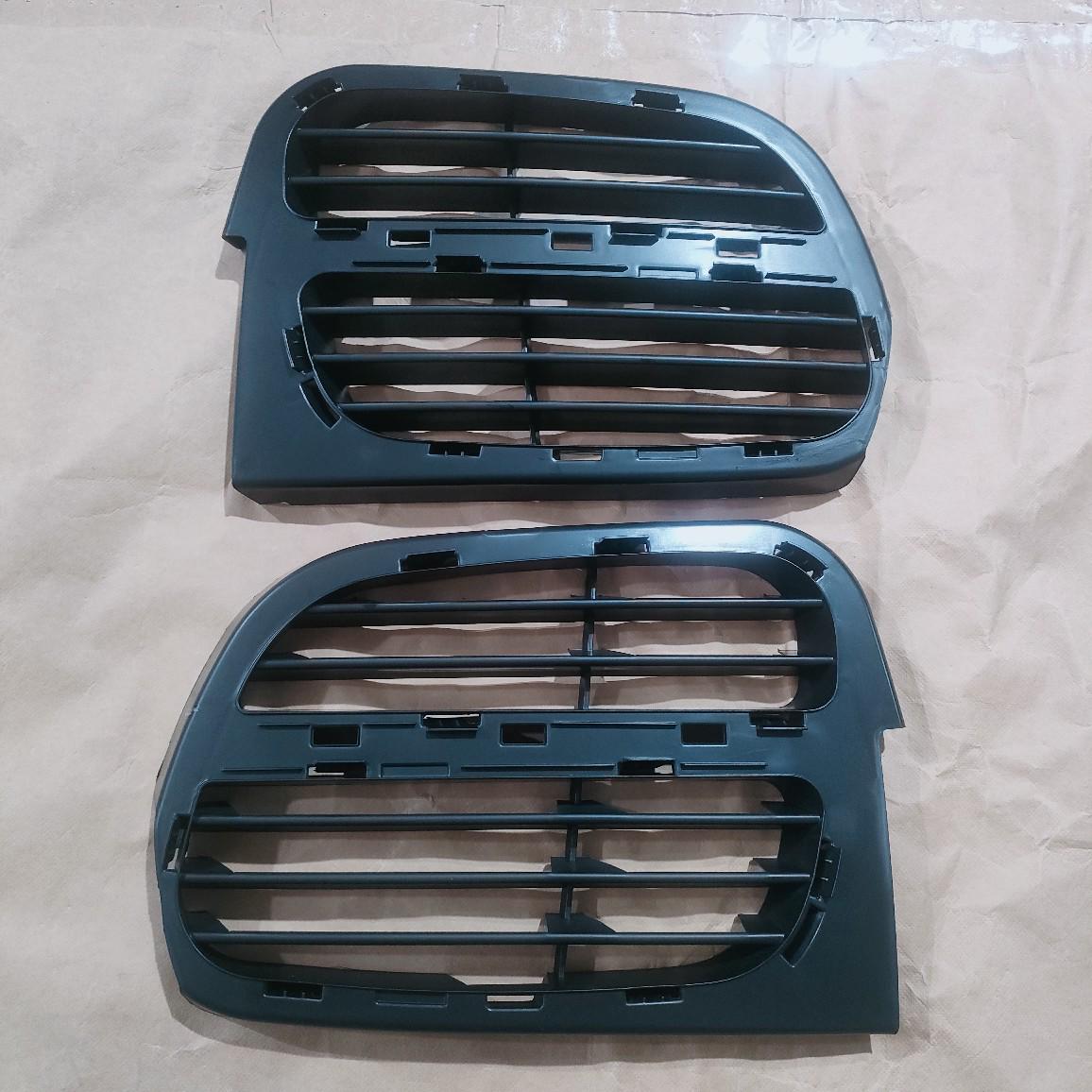 

Compatible with: 2003-2006 Porsche Cayenne Air Vents R95550568200 L95550568100. Left Air Vent (L)