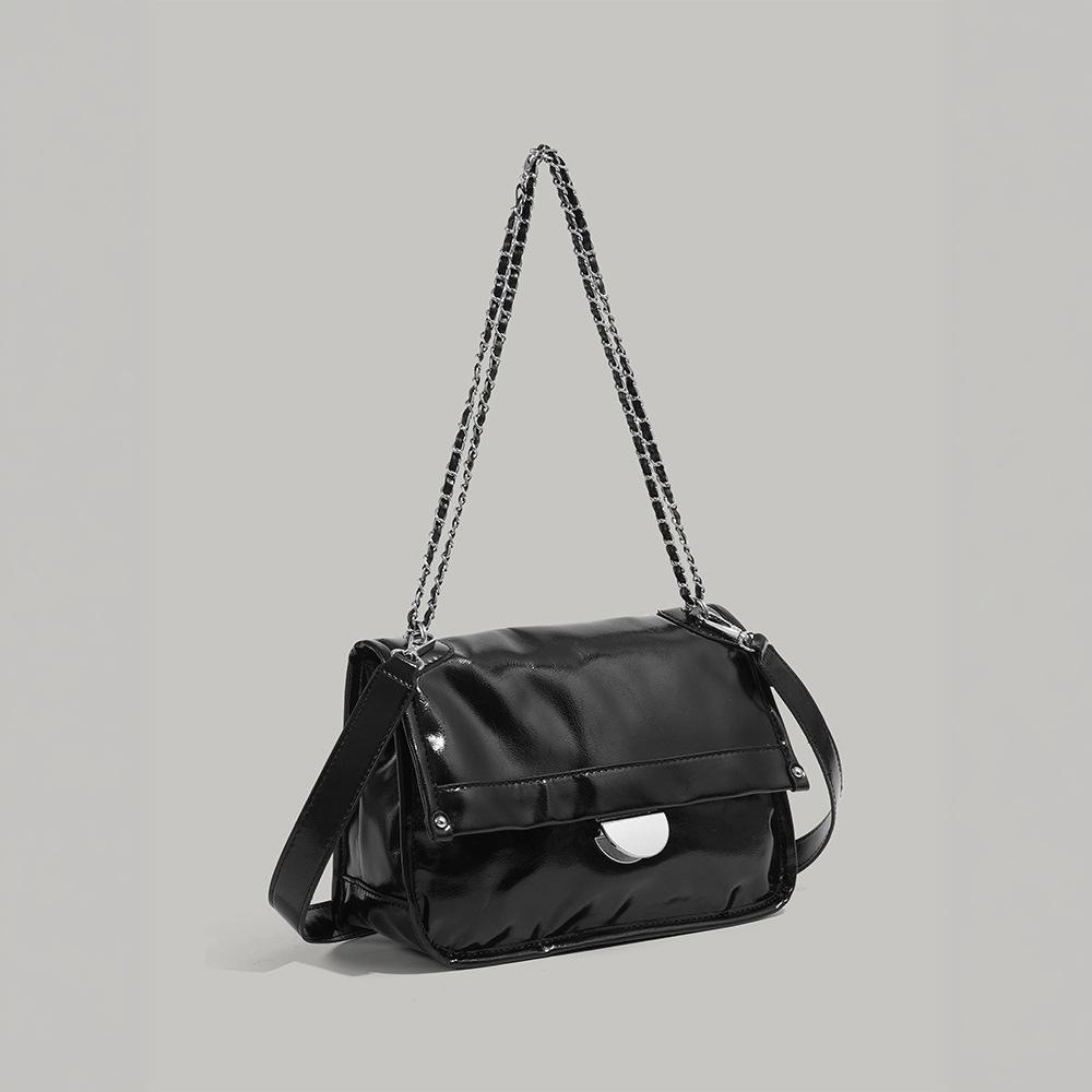 Niche Instagram-style high-end chain underarm bag for women, 2025 new fashion versatile shoulder bag, large-capacity crossbody bag