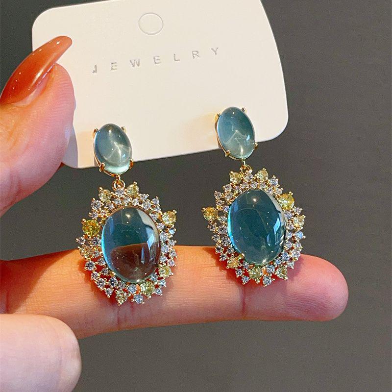 Mint Blue Cat's Eye Zircon Dangle Earrings - Retro High-End Elegance