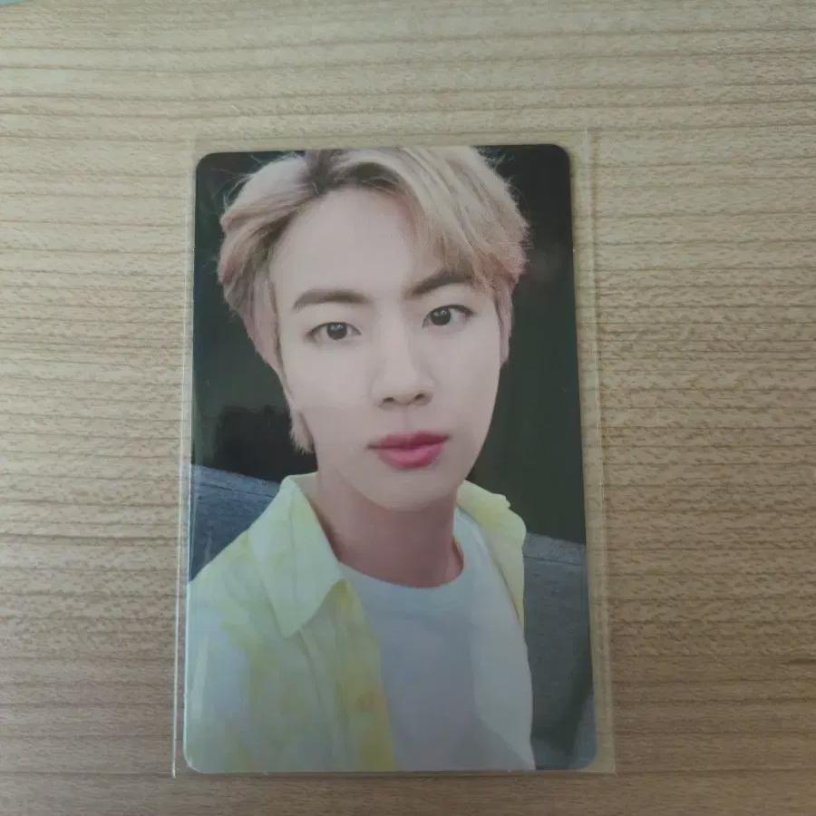 

BTS Bts Джин Маленькая Вселенная Blu-ray Фотокарточка