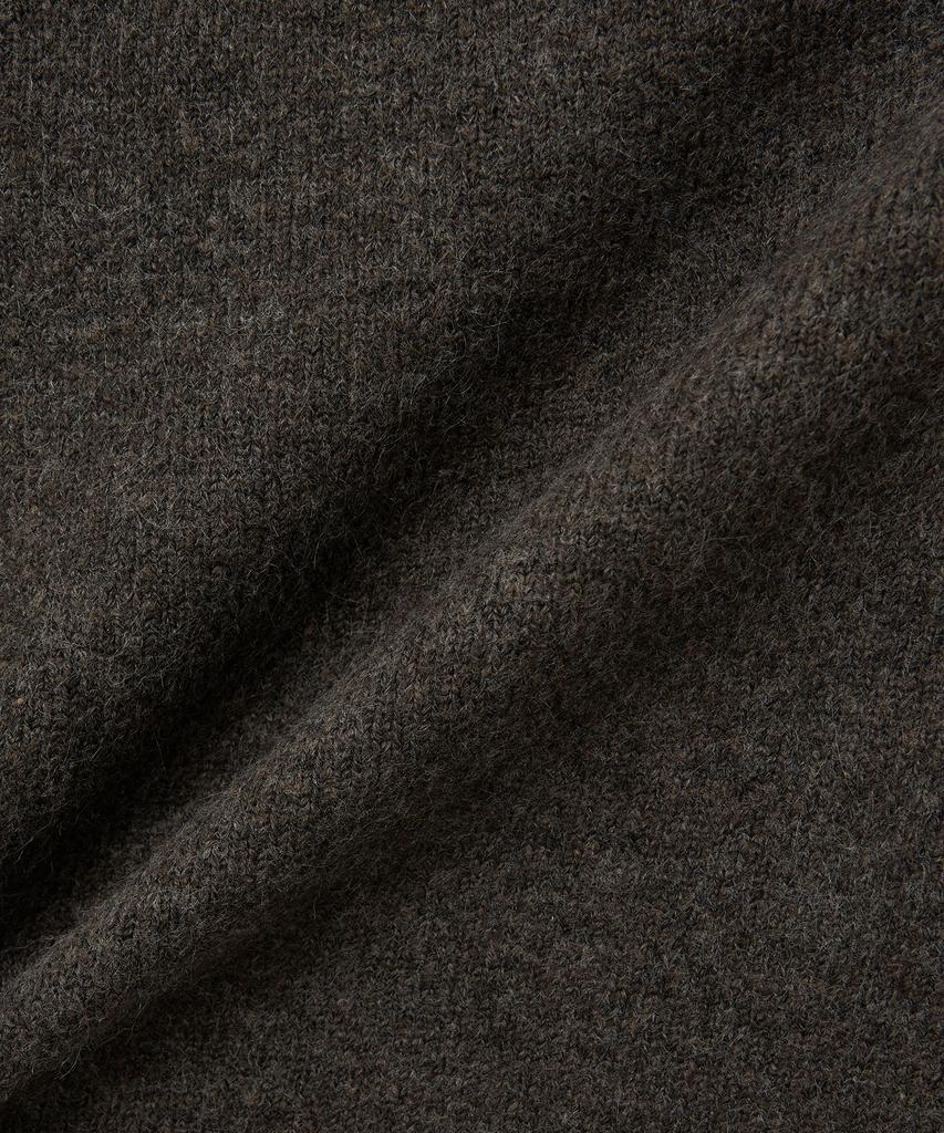 NOIRER FOR WOMAN Two-Way Off-Shoulder V-Neck Knit (Brown)