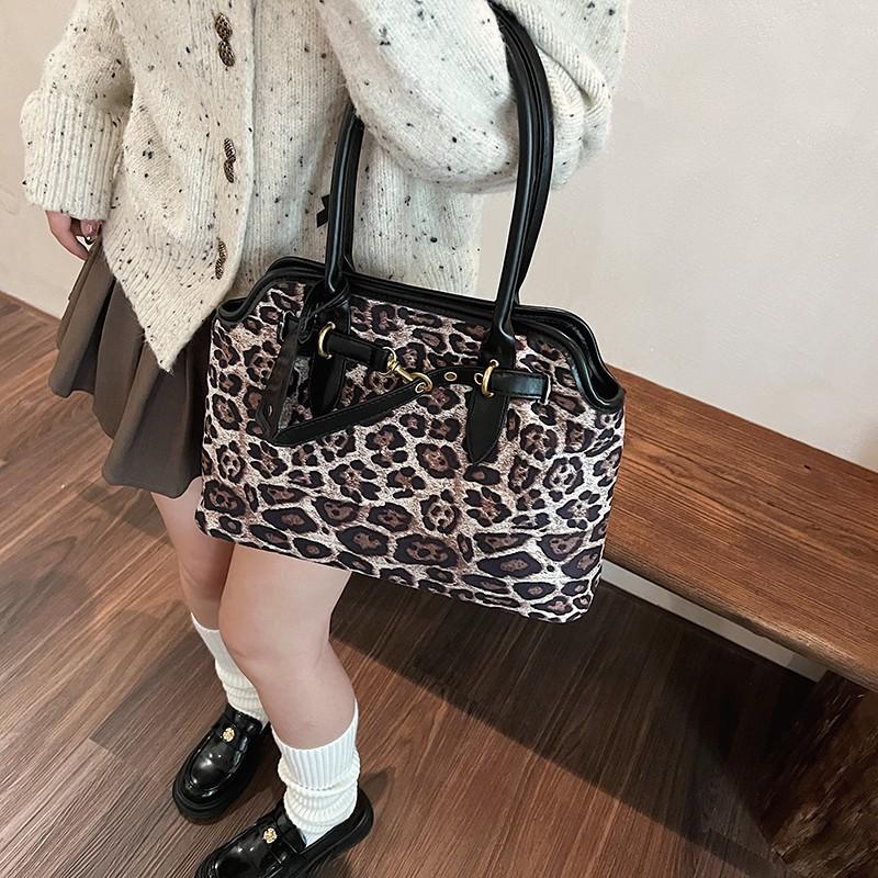 Retro leopard print handbag large capacity fashion personalized shoulder bag new versatile underarm tote bag