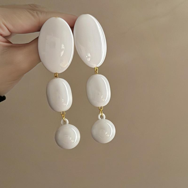 Silver Needle Acrylic Oval Fringed Stud Earrings Niche Unique Design Earrings European and American Exaggerated Earrings Women