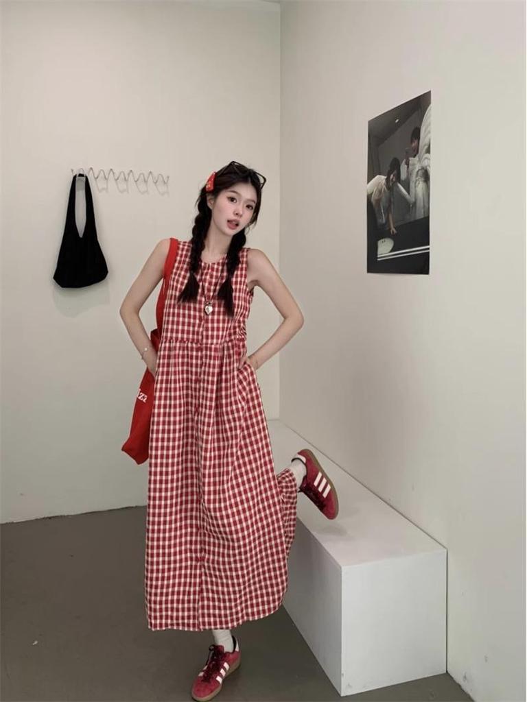 Women's Sweet & Spicy Red Plaid Sleeveless Tank Dress - Spring 2025 Collection, Loose Fit, Single-Breasted, Long Lazy Style