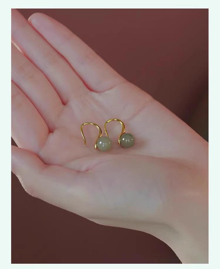 Korean Style S925 Silver Pearl Stud Earrings for Women - Simple, Elegant, and High-End