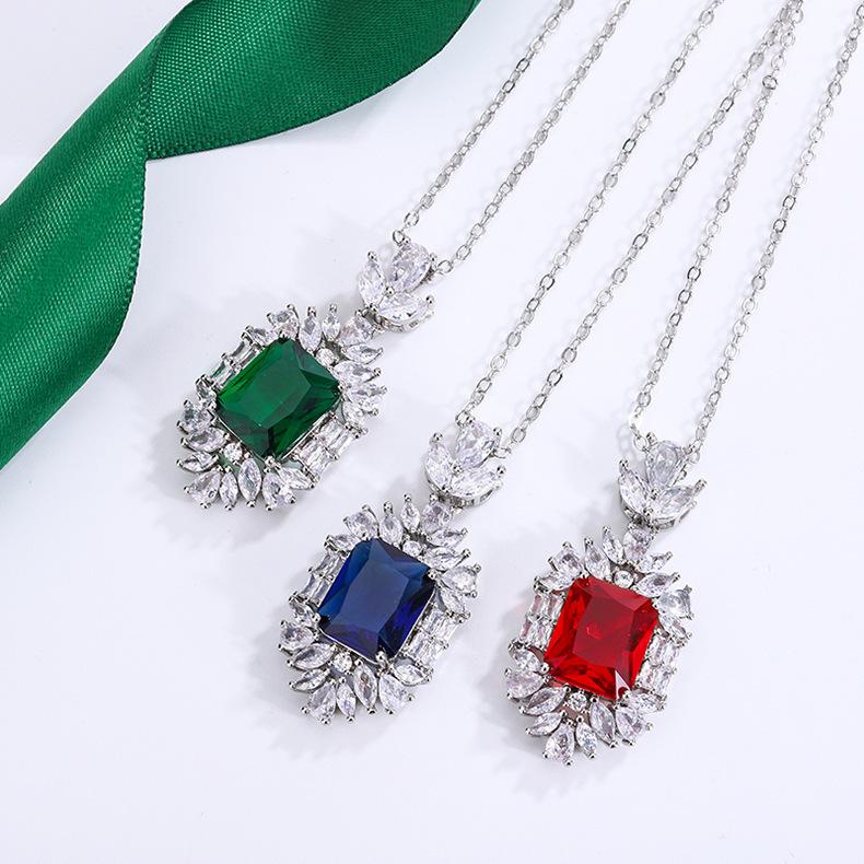 Zircon Necklace Princess Banquet Colorful Treasure Square Diamond Pendant Emerald Engagement Luxury