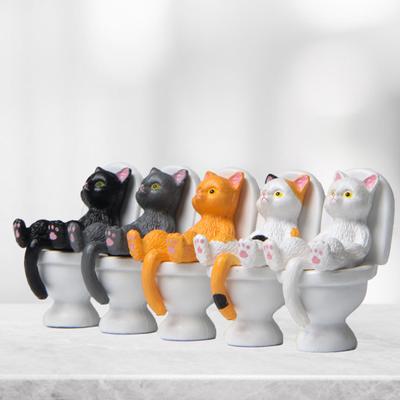 Mini Katzenmodell Hohe Simulation Lebhafter Ausdruck Dekorationszubehör Toilette Miniatur Katze Tiermodell Spielzeug für Kinder