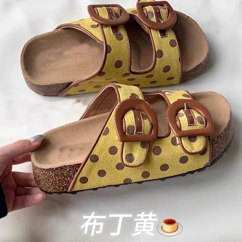 Flower girl~ thick-soled heightening one-word slippers for women's summer wear casual sandals new beach shoes