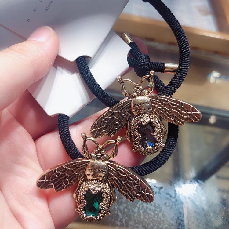 Korean-Style Retro Gemstone Bee Hair Tie - Trendy Hair Accessory
