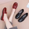 Neue Schuhe weichsohlige Einzelschuhe Frühling und Herbst Lederschuhe bequem und rutschfest flachsohlige ältere Arbeitsschuhe mittelalte Damenschuhe