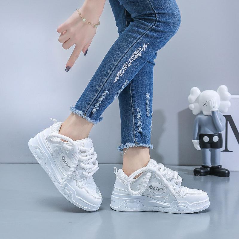 Couple soft-soled bread shoes new spring panda shoes heightening shoes casual board shoes