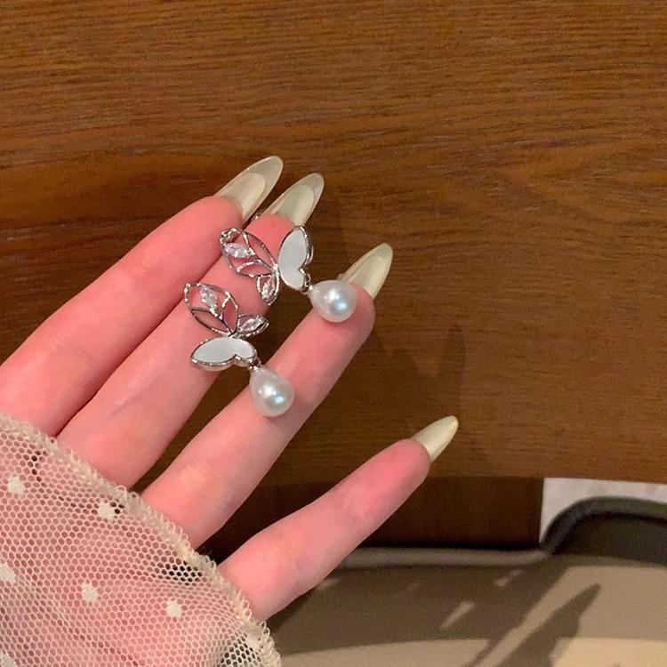 2025 Trendy Korean Micro-Inlaid Zircon Bow Earrings with S925 Silver Needle and Pearl for Women