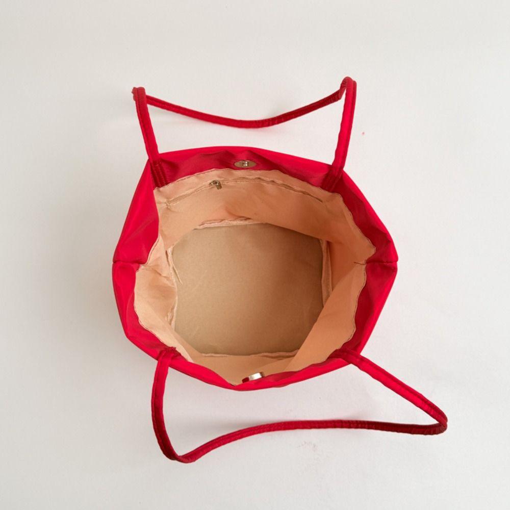 Lightweight Nylon Bucket Bag Korean Style Women Handbag Sweet Underarm Bag Travel