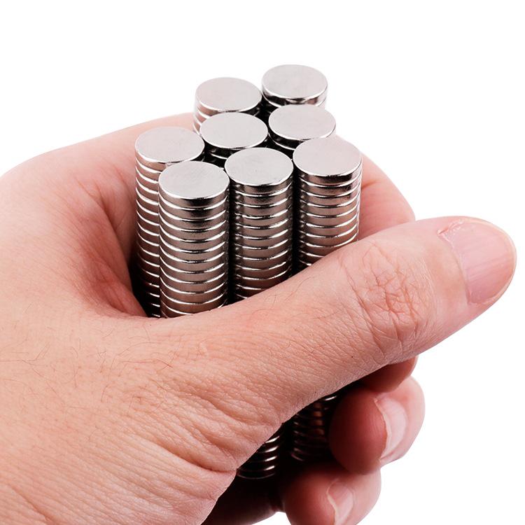 Round Magnetic Sheets for DIY Crafts and Fridge Magnets