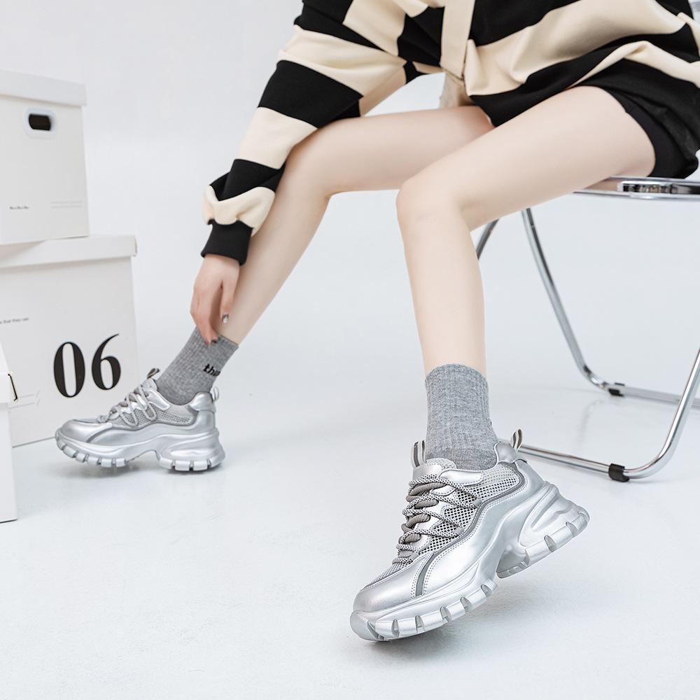 Moon Falling Pedestrian 2025 Leather Little White Shoes Women's Platform Dad Shoes Women's Sports Fashion Casual Net Shoes Women's Comfort