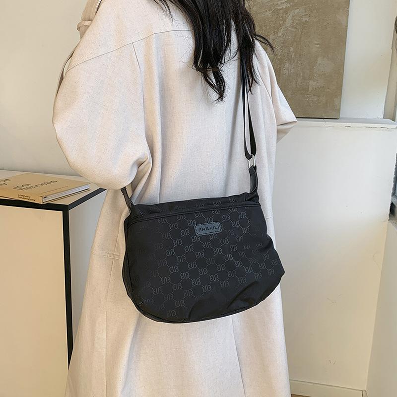 Large capacity bag women's 2025 new fashion casual broadband lightweight versatile shoulder bag fashion messenger bag