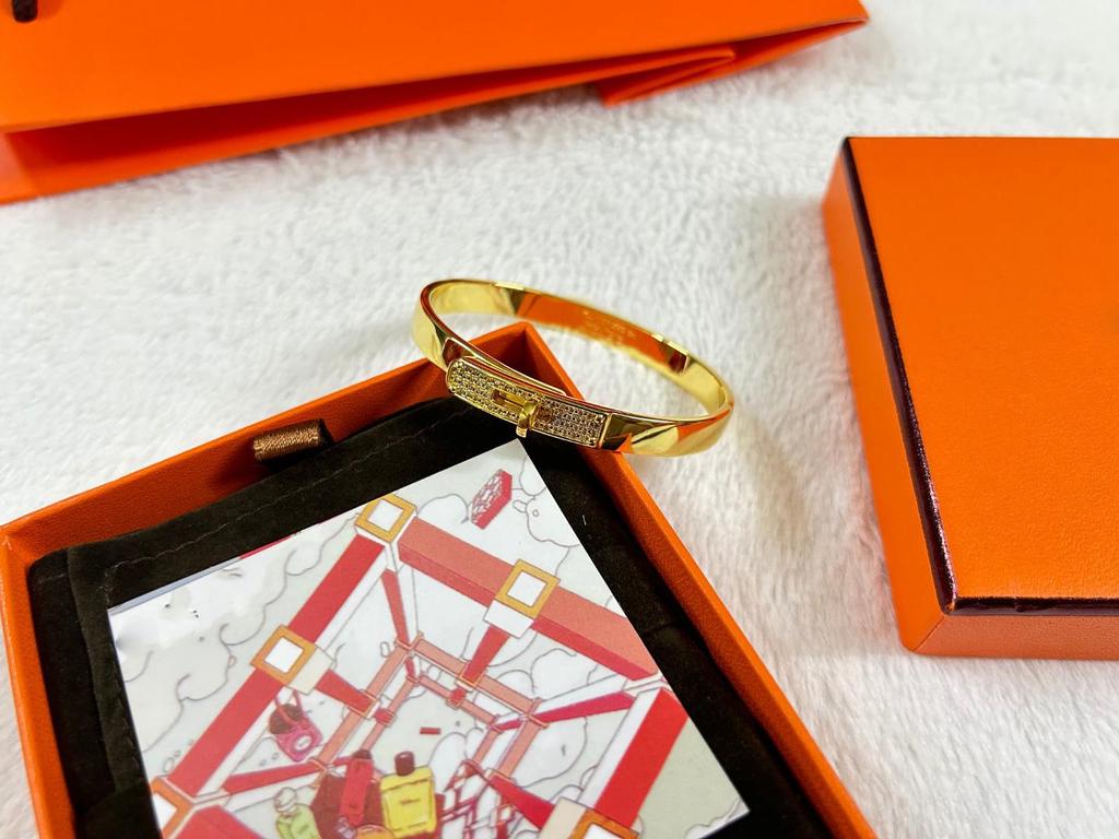 Kelly Pig Nose Full Diamond Women's Bracelet - V Gold Rose Gold, Light Luxury Fashion