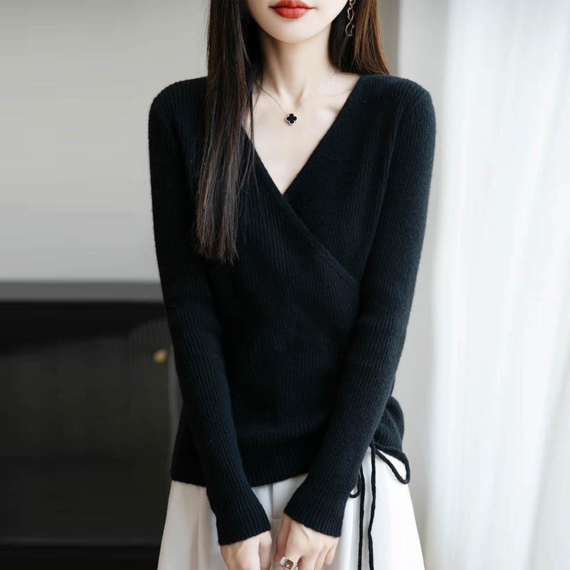 Japanese V-Neck Wool Kimono Top - Autumn/Winter, Slim-Fit, Long Sleeve, Drawstring French Cross Design.
