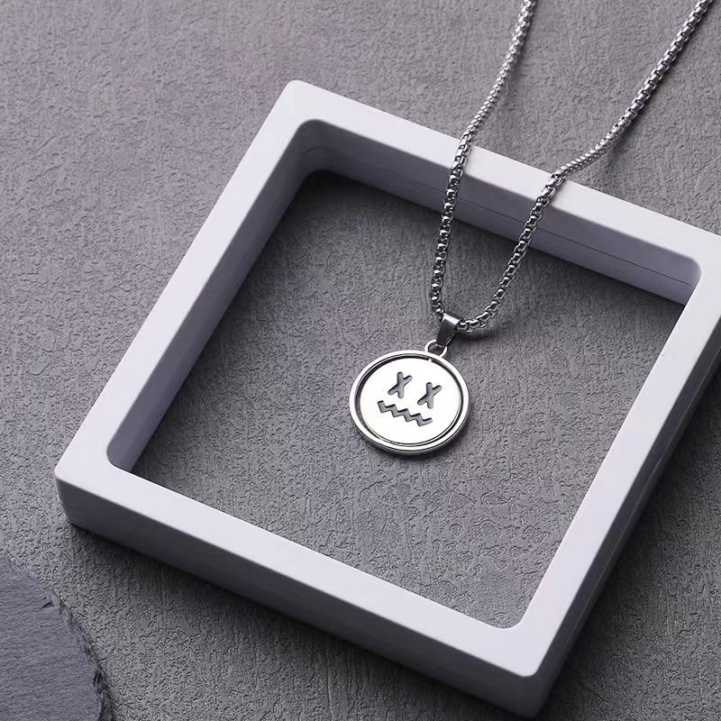 Rotating Smiley Face Necklace - Versatile Women's Long Sweater Chain, Hip Hop Jewelry for Men and Women
