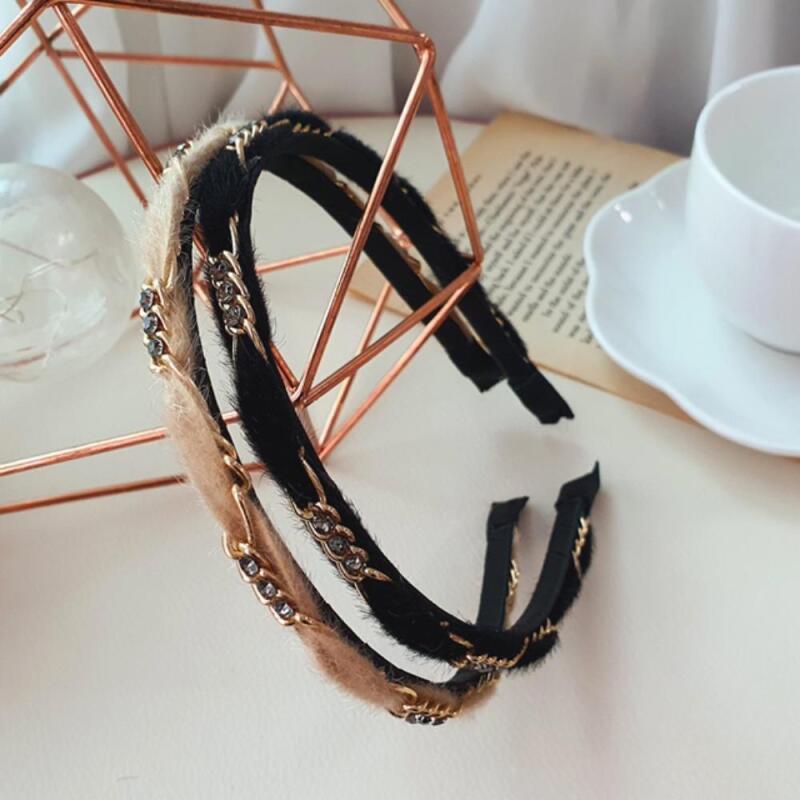 

Poke Cubic Headband Cute Minimalist Women beige