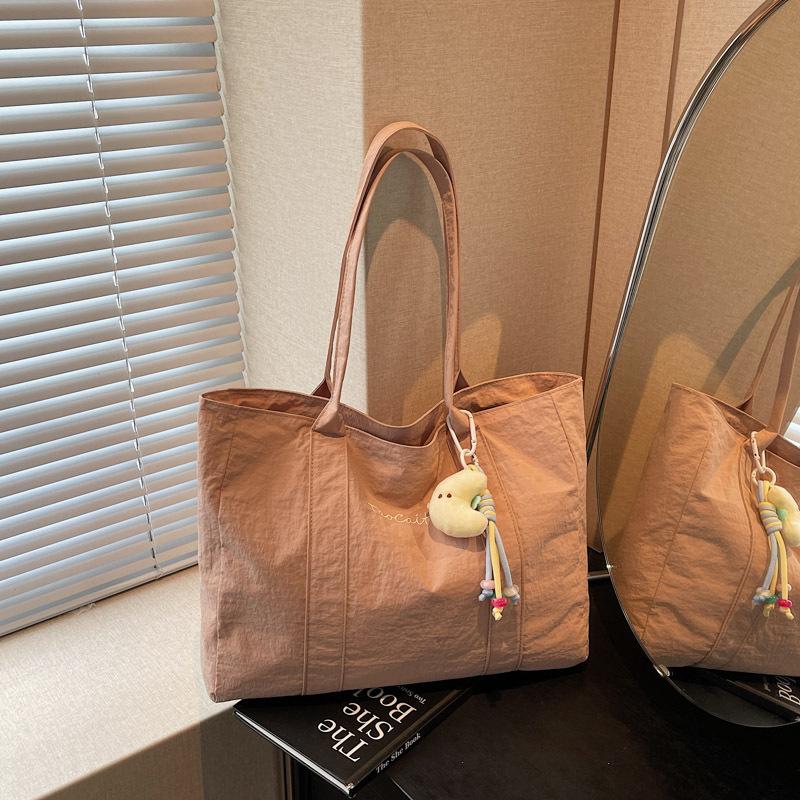 Large Capacity Cloth Bag Women's New Fashionable Versatile Portable Shoulder Bag Going Out Commuting Tote Bag