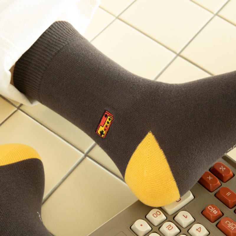 SNOOZY Game Console Embroidered Socks (Khaki Brown)