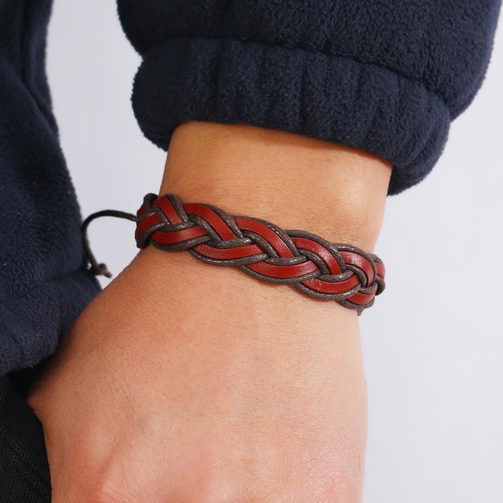 Nytt enkelt håndvevd armbånd kors kuskinnarmbånd kreativt personlig retro armbånd