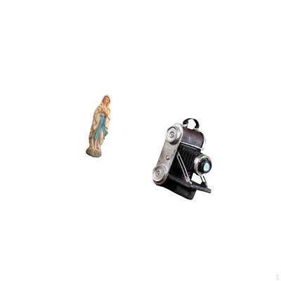 Mary Camera Sculpture Resin Artwork Decorative Figurine Blessed Jesus Statue Unique Ornament Display