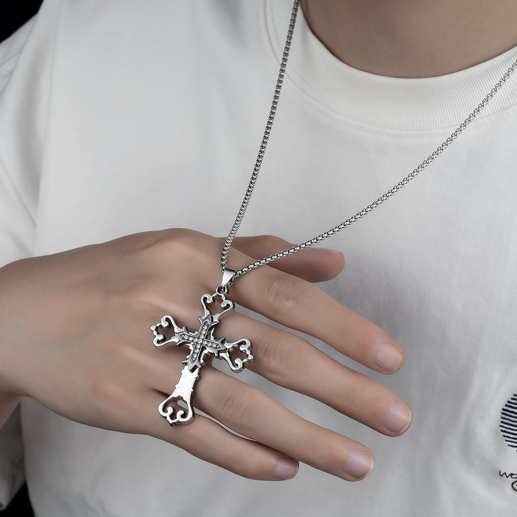 Kreuz Halskette Herren Europäischer und Amerikanischer Schmuck Anhänger Halskette Einfach Retro Vielseitig Herren Accessoires Pullover Kette