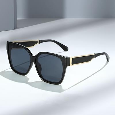 New Retro Square Black Sunglasses for Men Women UV400 Protection Gradient Lens Classic Trendy Driving Shades