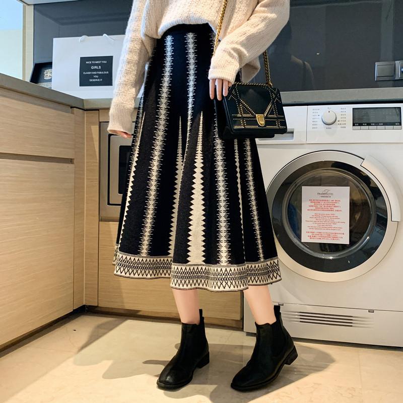 Black and White Striped Knitted Midi Skirt for Women Autumn and Winter A-line Mid Length Skirt