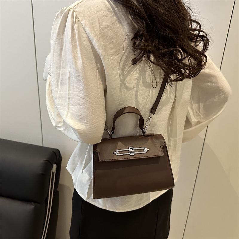 Niche Design Trendy Women's Bags New Versatile Fashion Simple Portable Shoulder Bag Crossbody Small Square Bag