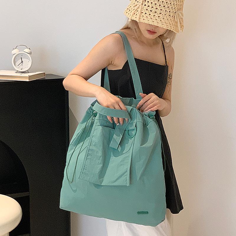 Large capacity tote bag literary and lightweight shoulder bag commuting leisure travel shopping bag