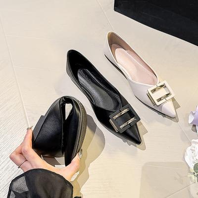 Neue Xiaoxiangfeng Temperament Einzelne Schuhe Damen Spitz Quadratische Schnalle Flache Schuhe Damen Flache Damenschuhe mit weicher Sohle