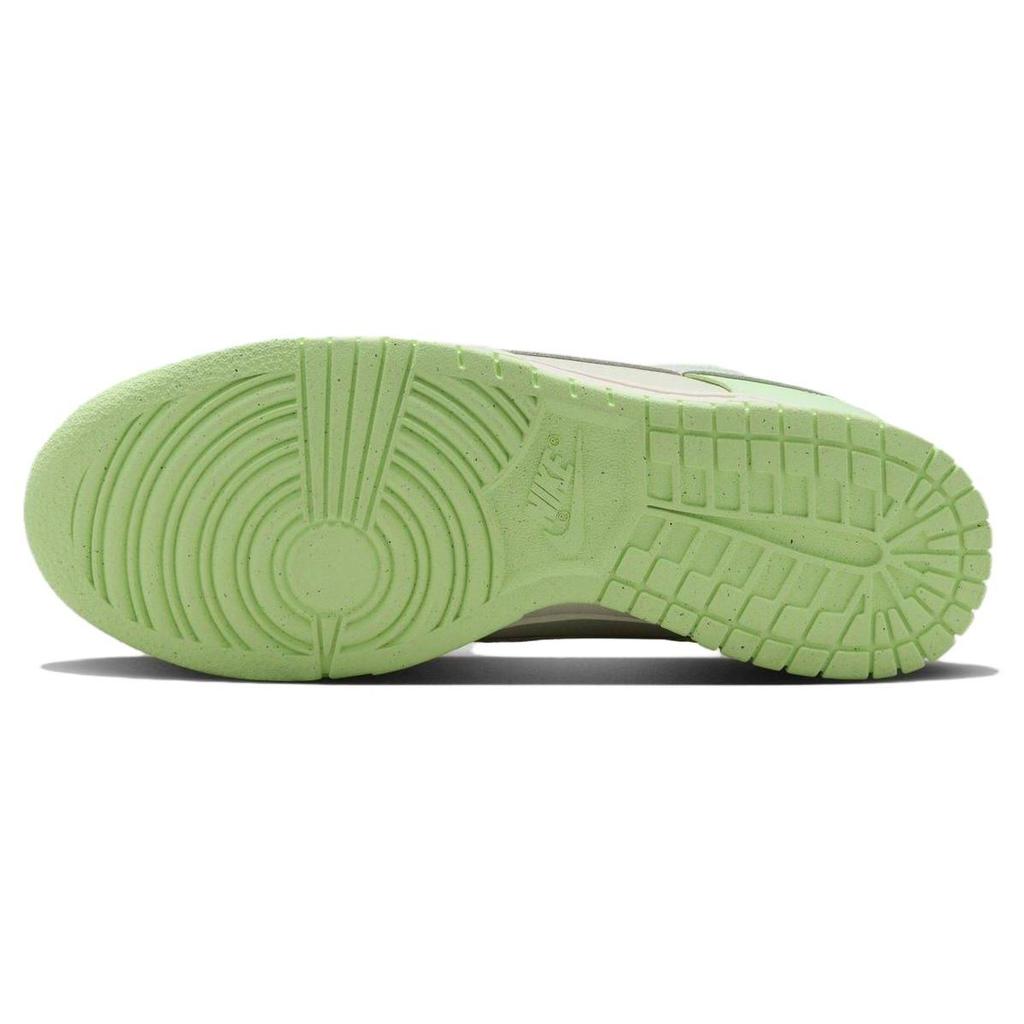 Nike Dunk Low Next Nature Verre Marin Baskets Femme Vert Argent Clair Vert Vapeur FN6344-001