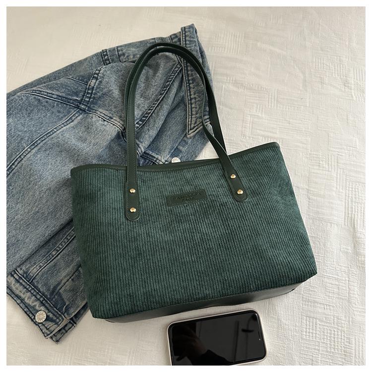 2025 Autumn/Winter Women's Trendy Tote: Casual, Spacious, Distinctive Shoulder Handbag